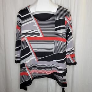 NY Collection Black Red Gray Geometric Shark Bite Hem Top, L